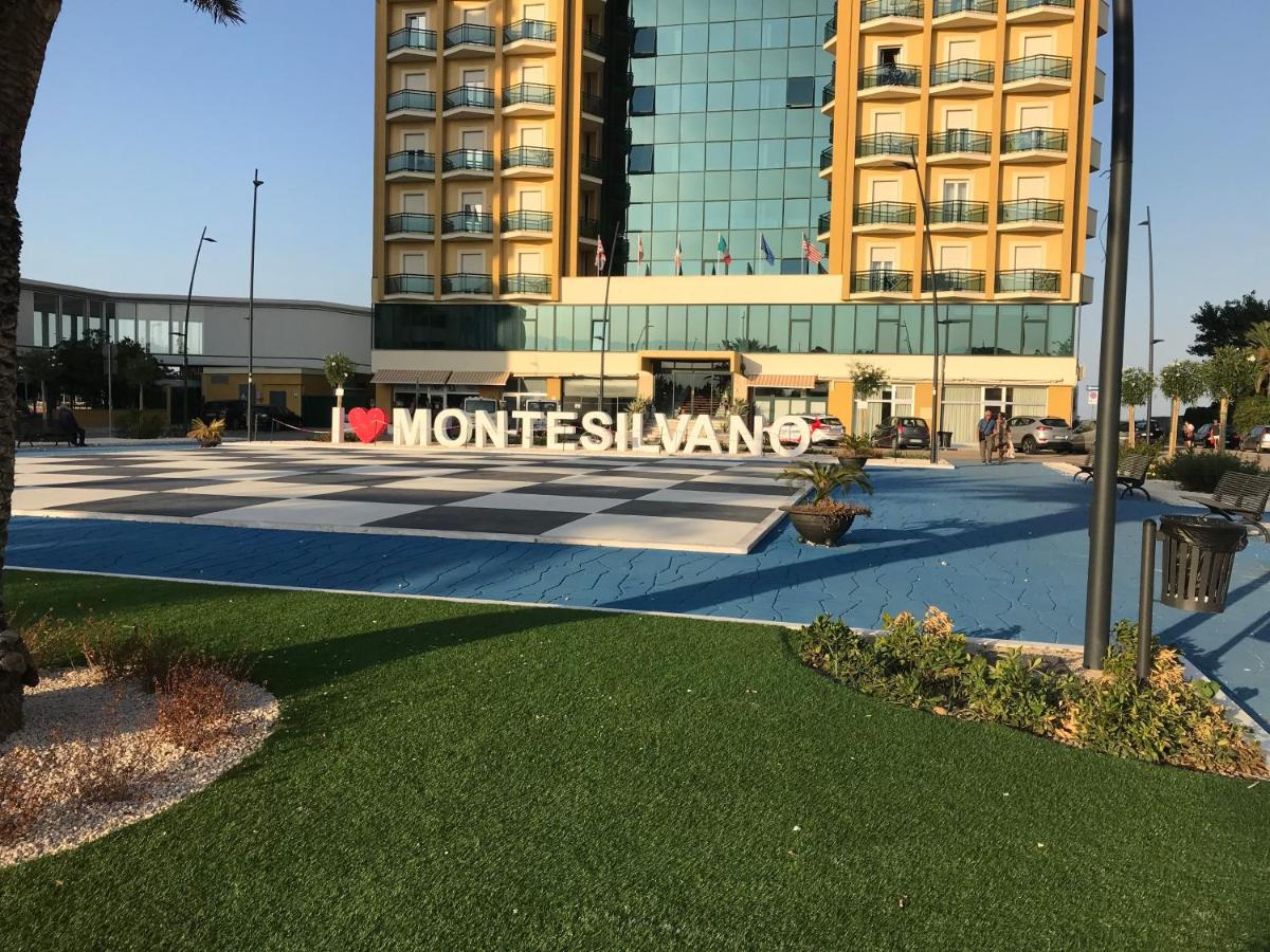 Residenza D'Agnese Montesilvano Exterior foto